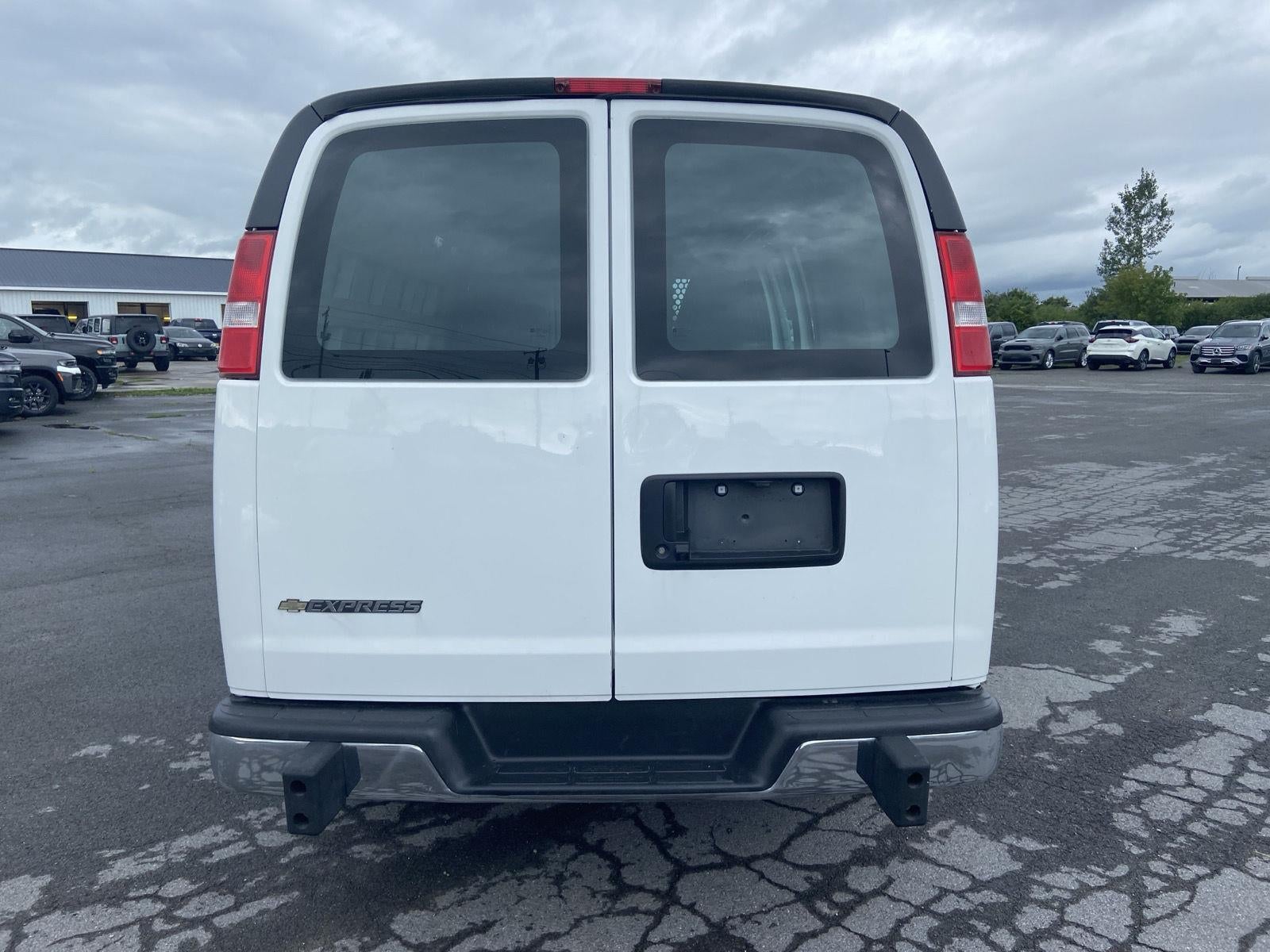 2025 Chevrolet Express Cargo Van RWD 2500 135"