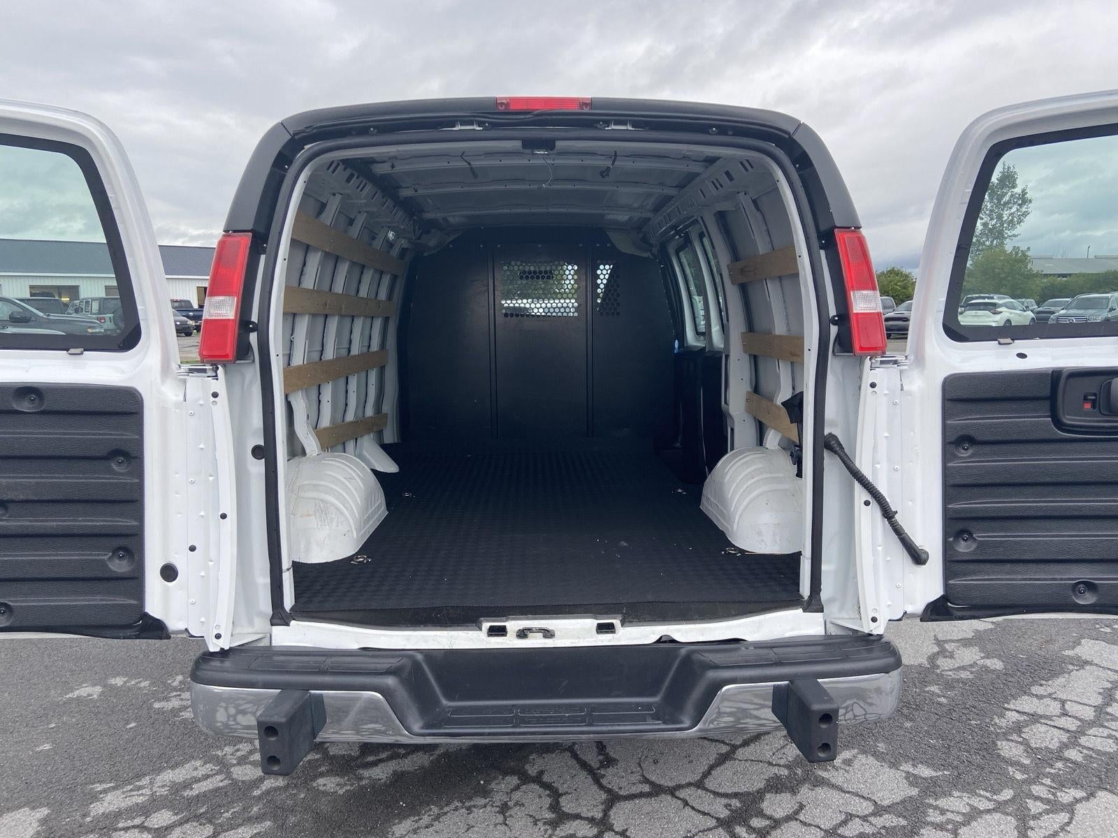 2025 Chevrolet Express Cargo Van RWD 2500 135"