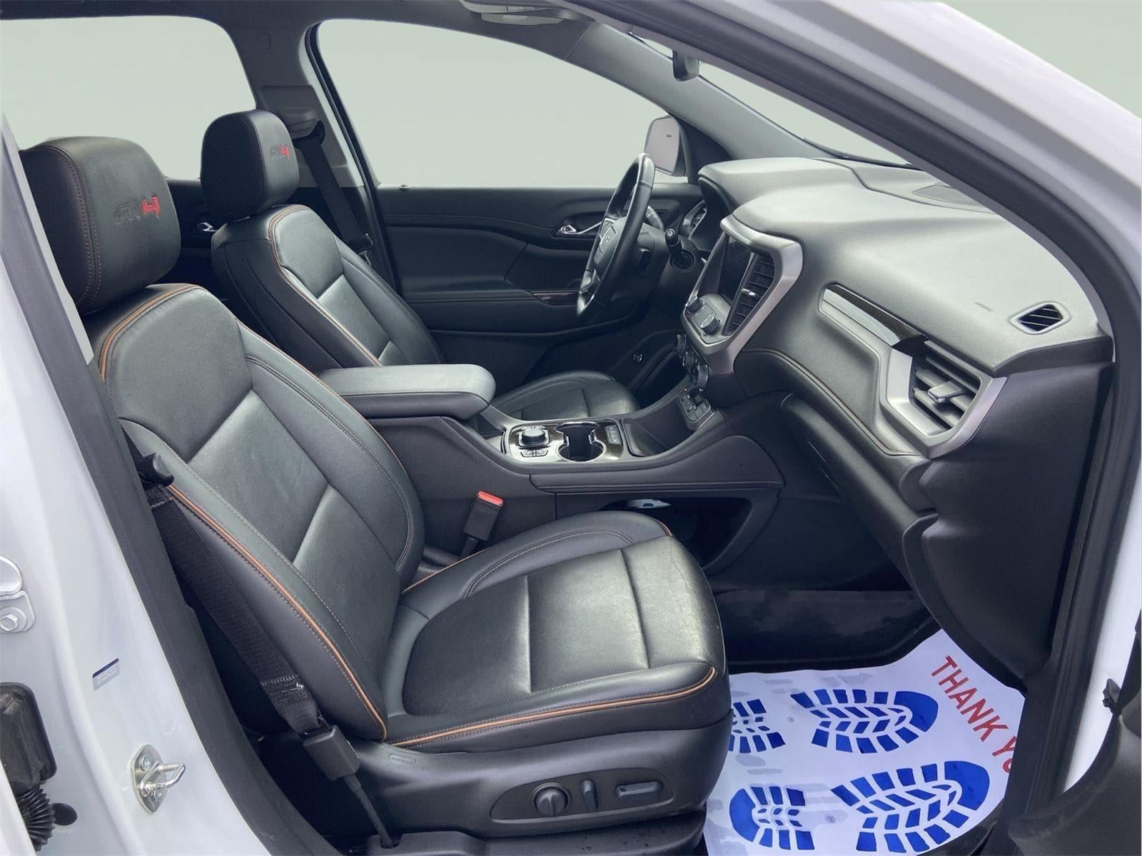 2023 GMC Acadia AT4