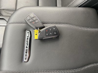 2025 GMC Yukon Denali