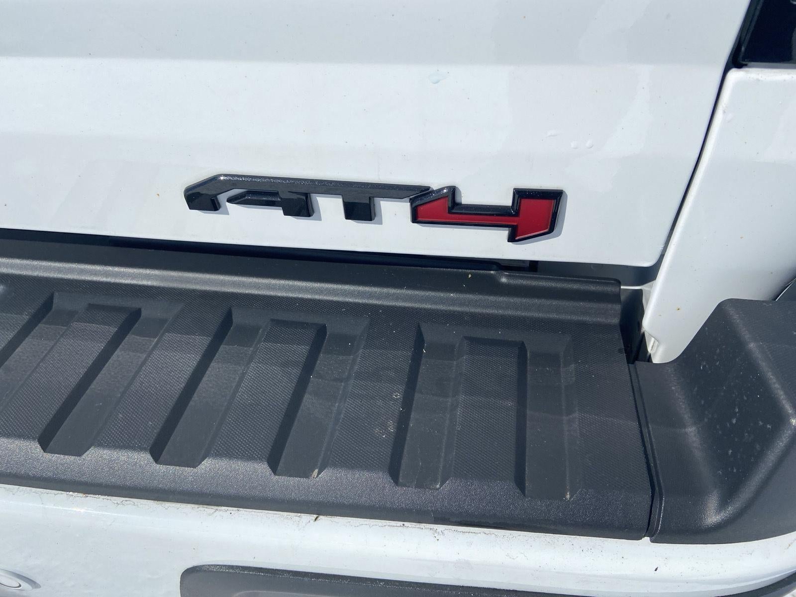 2022 GMC Canyon 4WD AT4 w/Leather