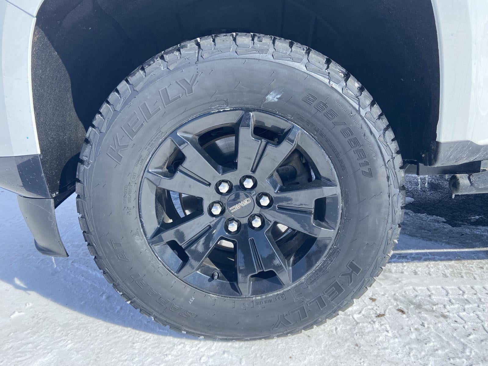 2022 GMC Canyon 4WD AT4 w/Leather