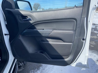 2022 GMC Canyon 4WD AT4 w/Leather