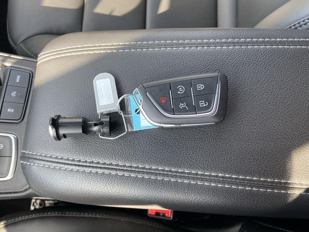 2025 Cadillac XT4 AWD Premium Luxury