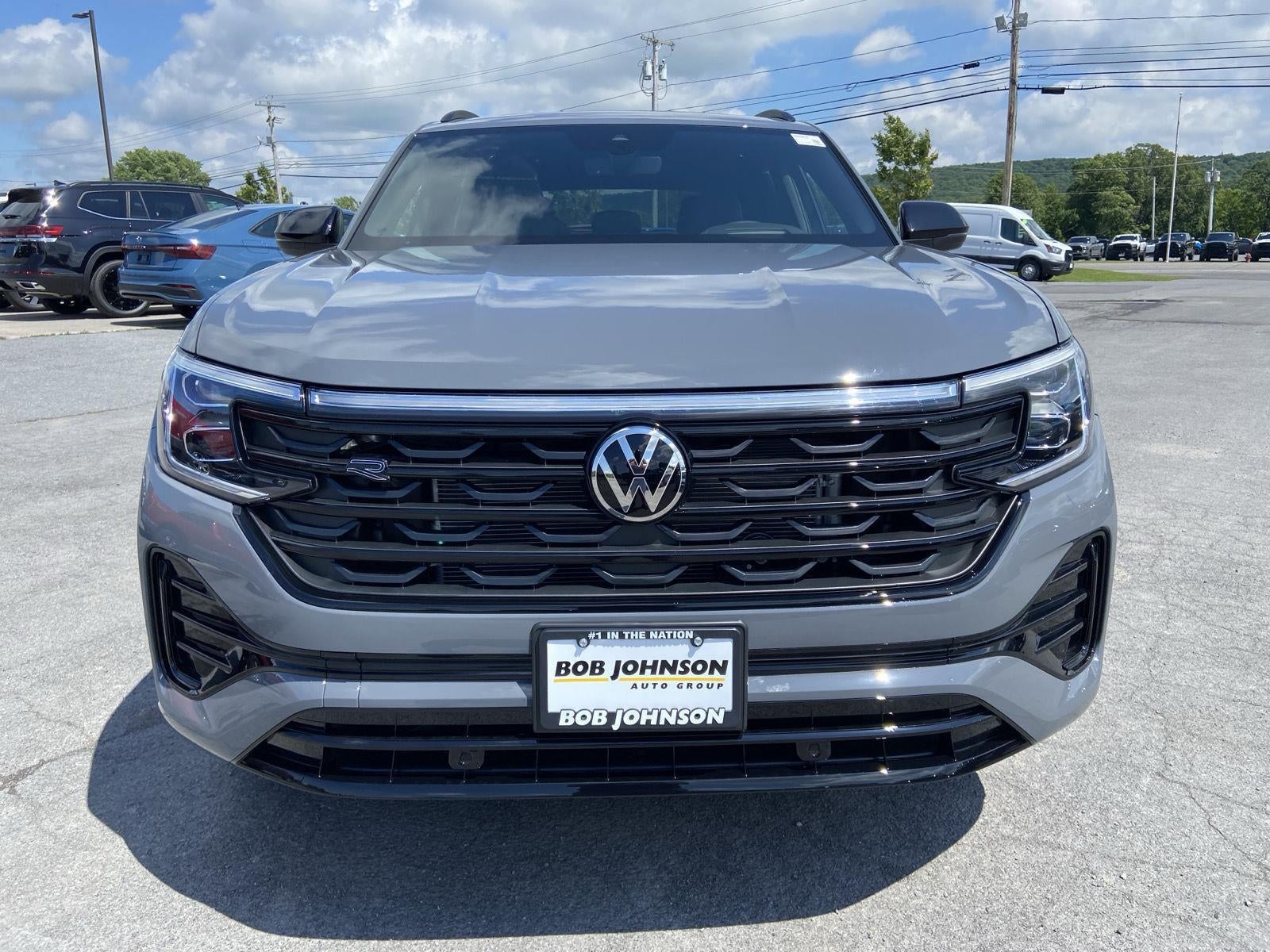 2026 Volkswagen Atlas Cross Sport 2.0T SEL R-Line Black