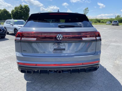 2026 Volkswagen Atlas Cross Sport 2.0T SEL R-Line Black