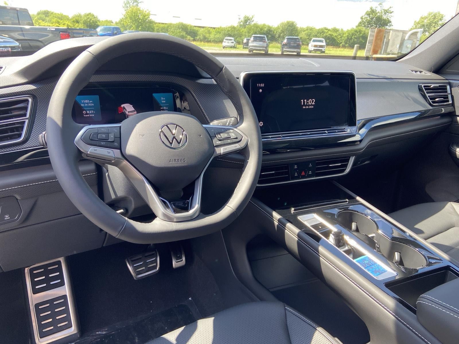 2026 Volkswagen Atlas Cross Sport 2.0T SEL R-Line Black