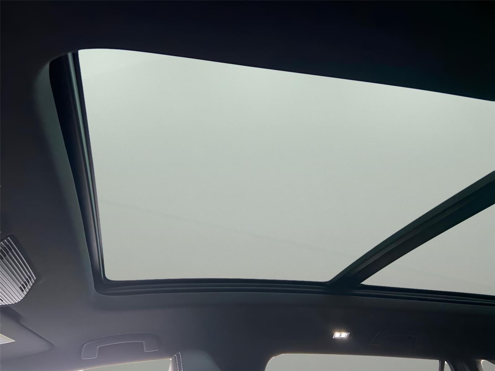 2026 Volkswagen Atlas Cross Sport 2.0T SEL