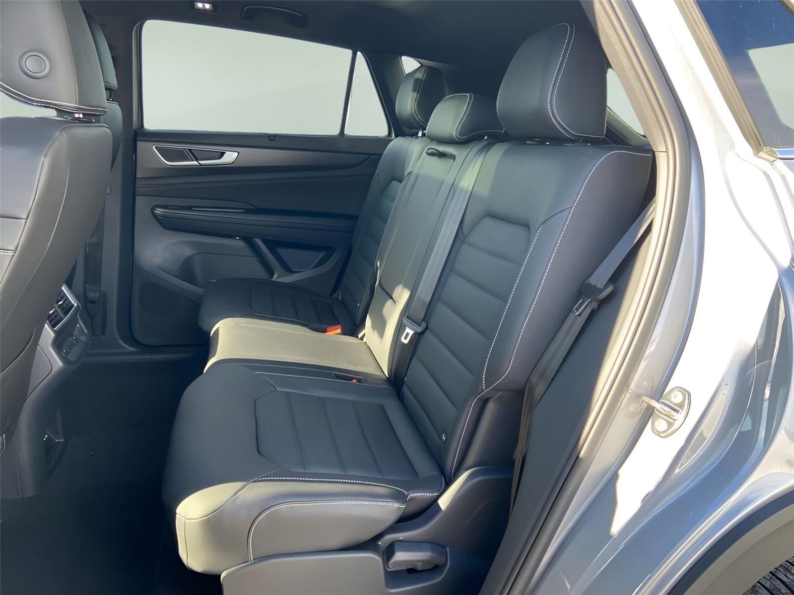 2026 Volkswagen Atlas Cross Sport 2.0T SEL