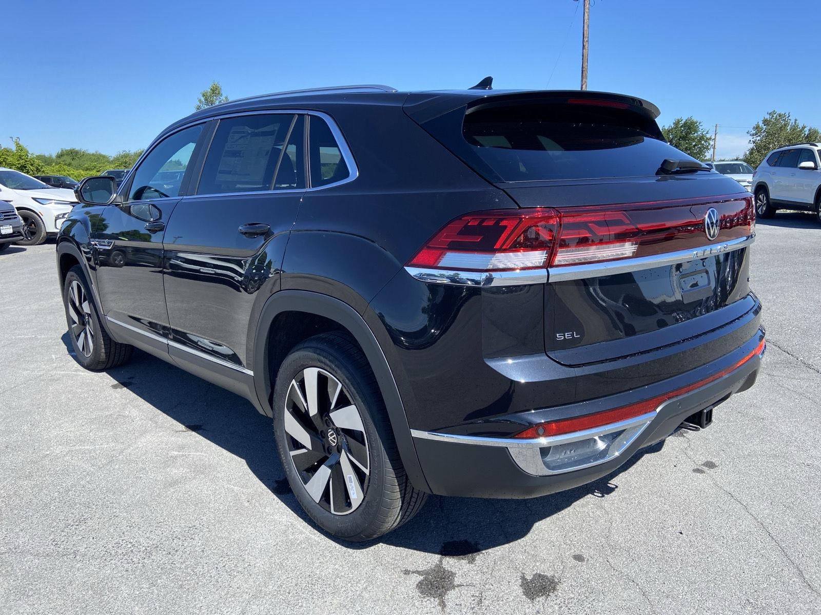 2026 Volkswagen Atlas Cross Sport 2.0T SEL