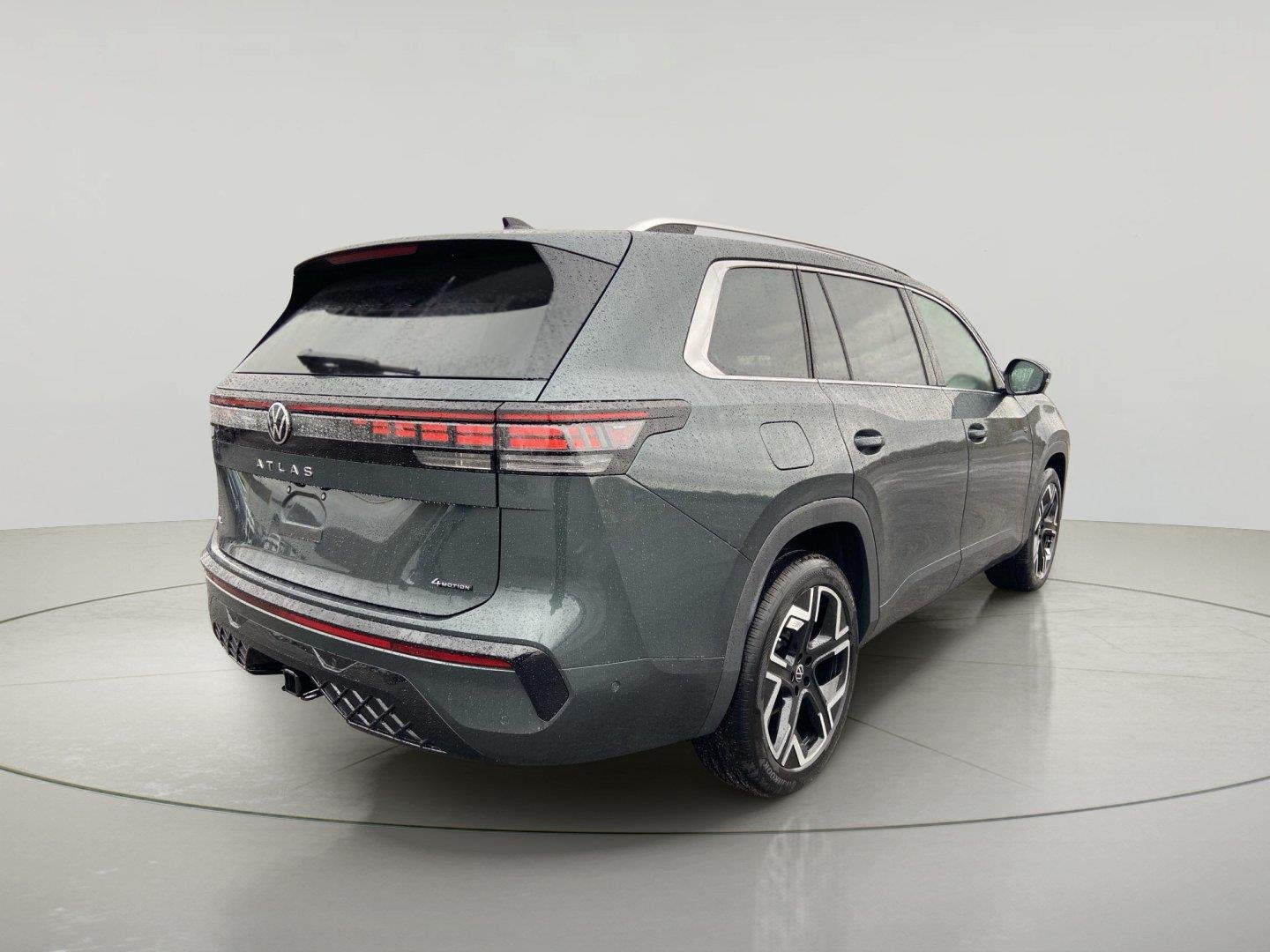 2027 Volkswagen Atlas SEL Premium R-Line