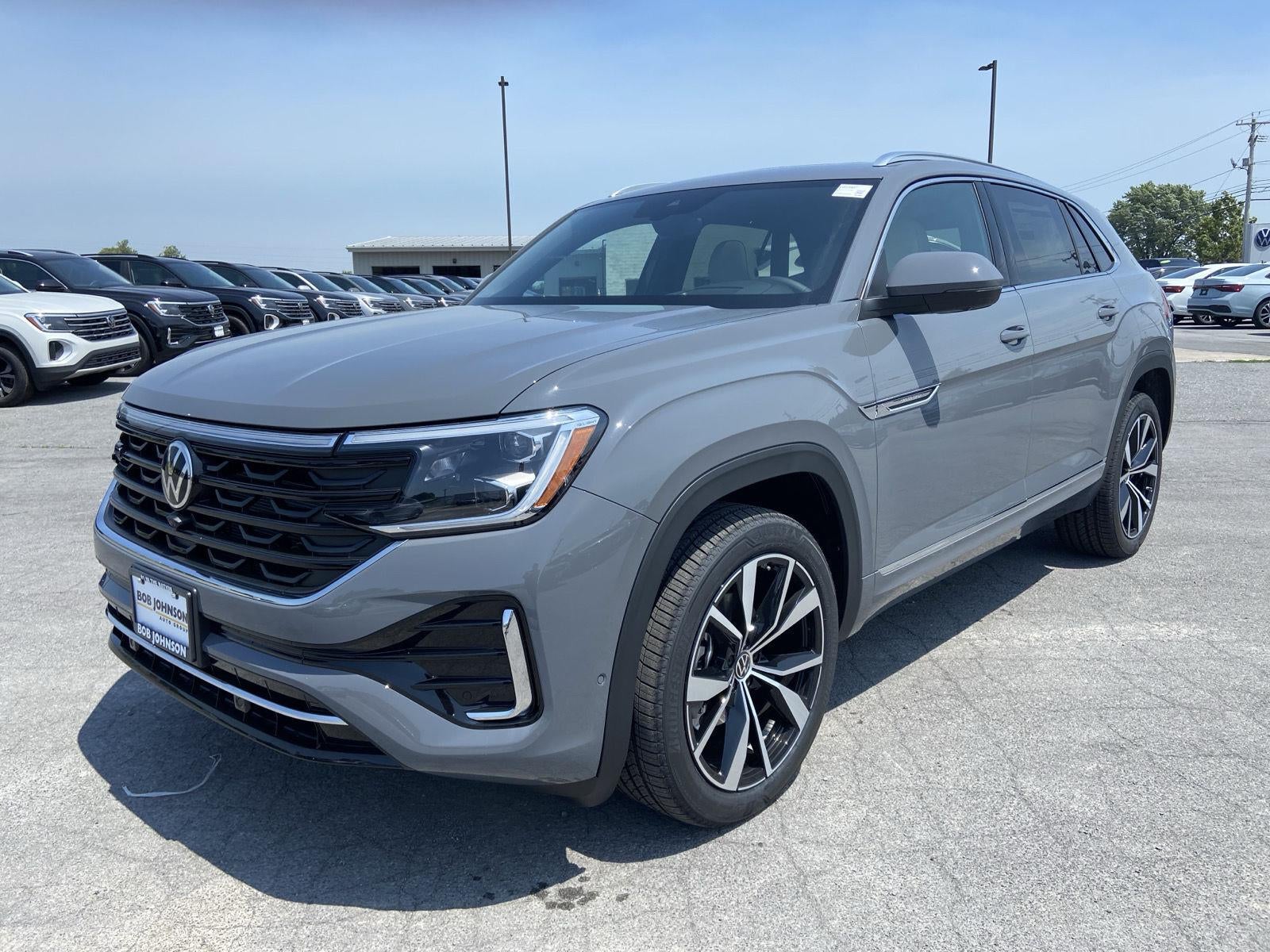 2026 Volkswagen Atlas Cross Sport 2.0T SEL Premium R-Line