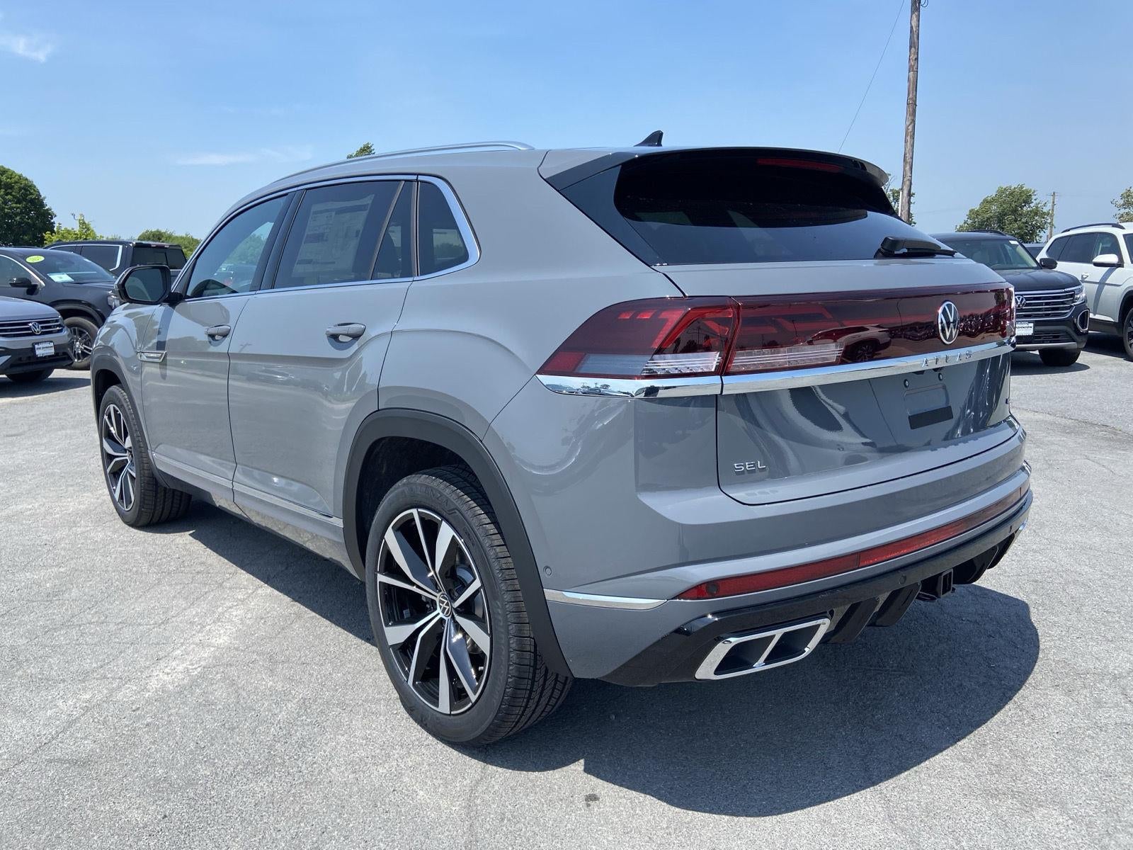 2026 Volkswagen Atlas Cross Sport 2.0T SEL Premium R-Line