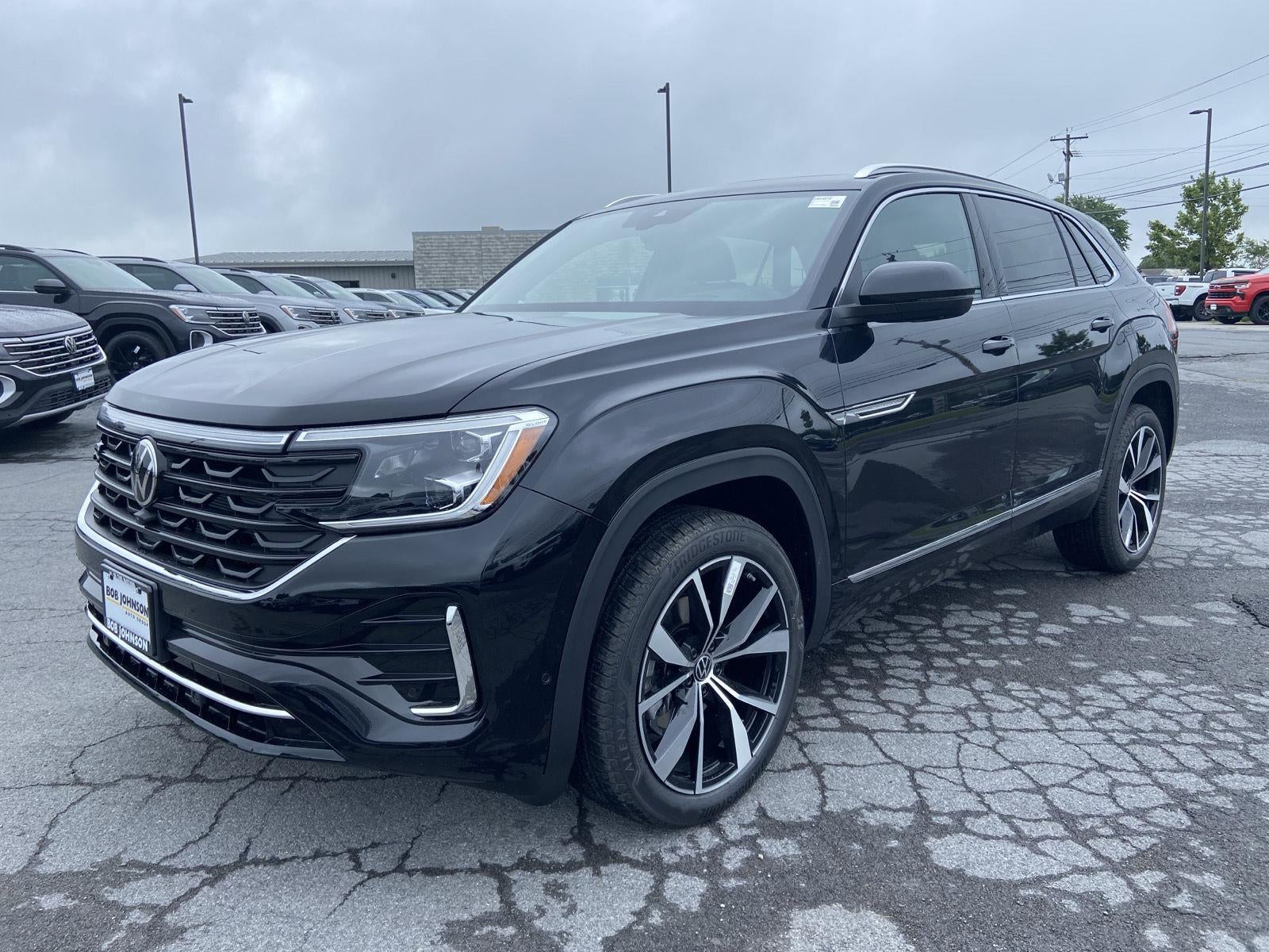 2026 Volkswagen Atlas Cross Sport 2.0T SEL Premium R-Line