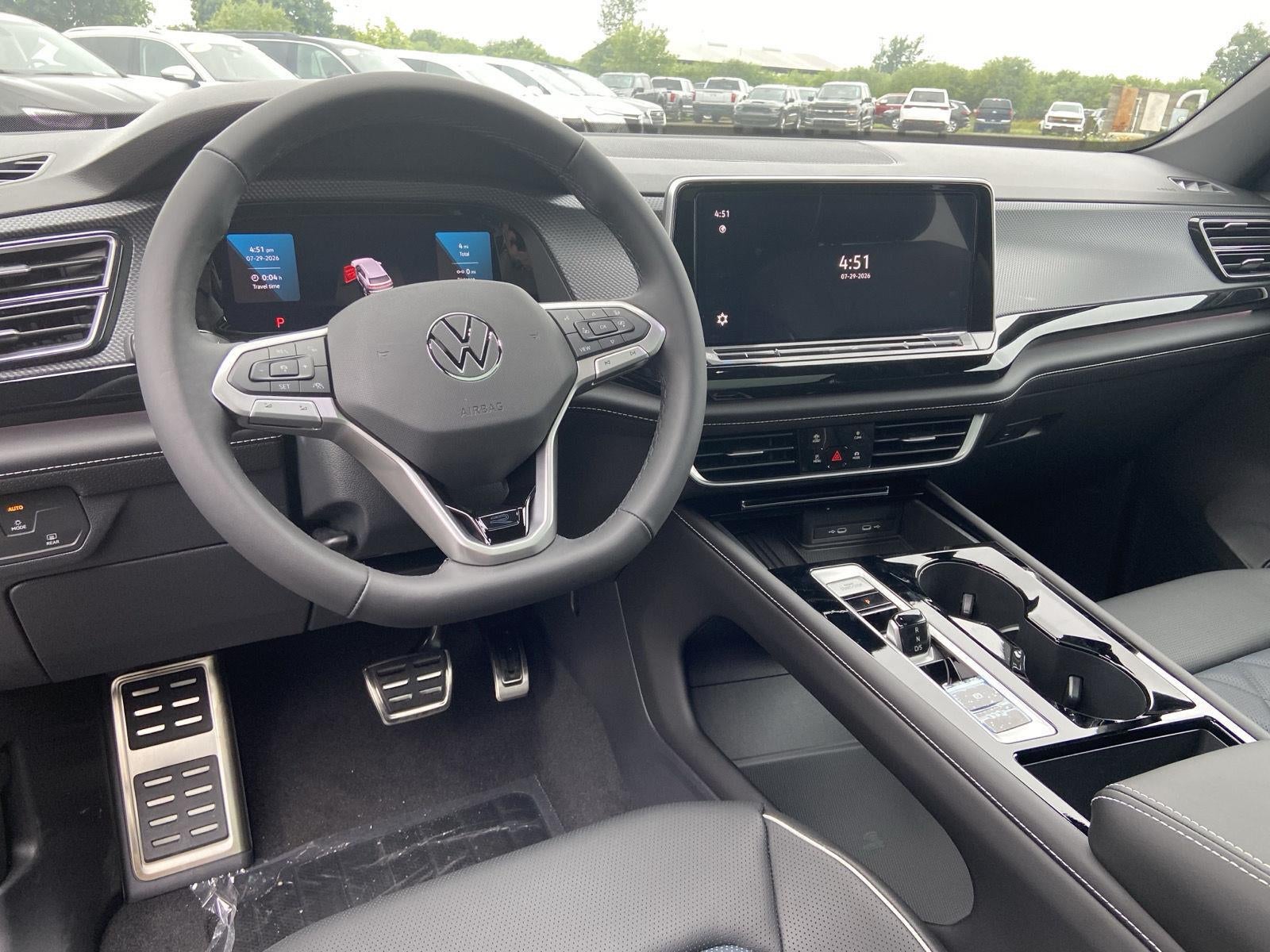 2026 Volkswagen Atlas Cross Sport 2.0T SEL Premium R-Line