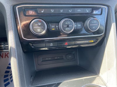 2022 Volkswagen Atlas Cross Sport 3.6L V6 SEL Premium R-Line