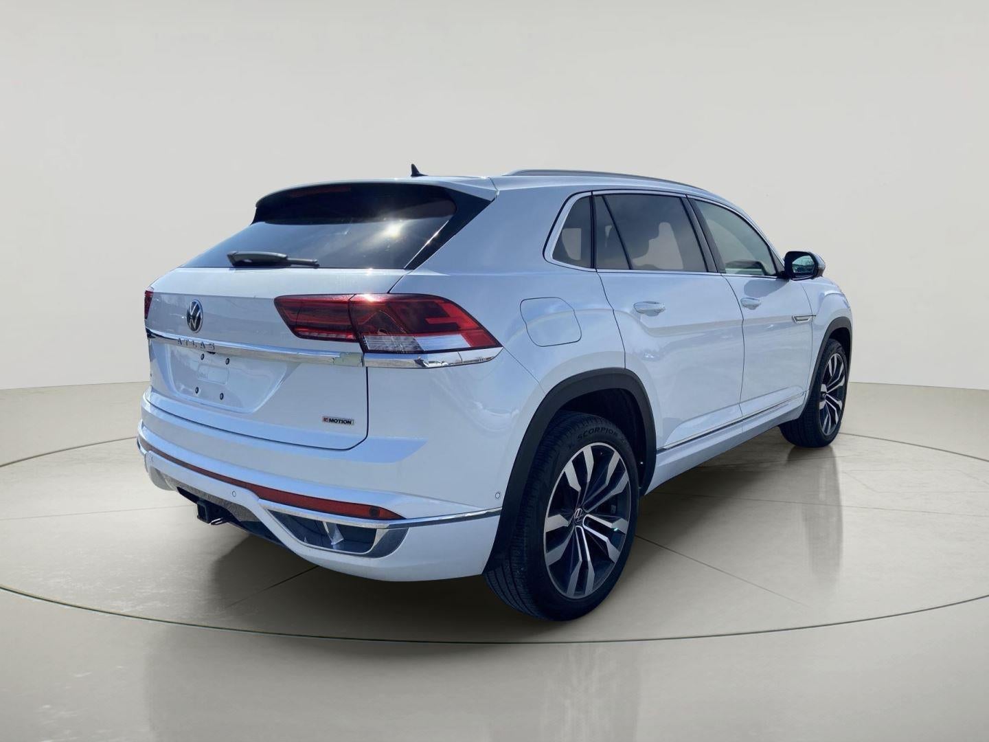 2022 Volkswagen Atlas Cross Sport 3.6L V6 SEL Premium R-Line