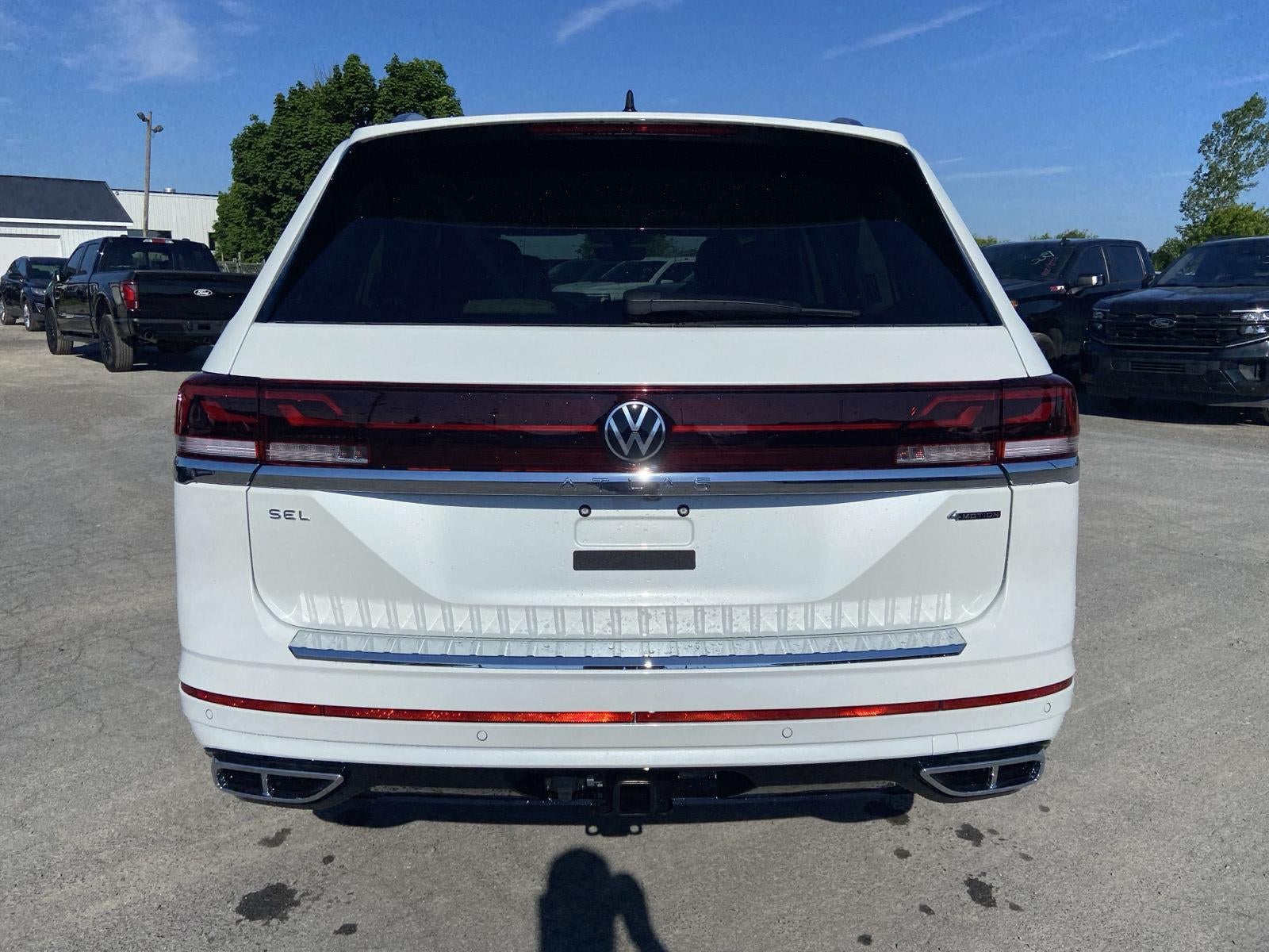 2026 Volkswagen Atlas 2.0T SEL Premium R-Line