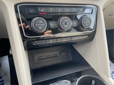 2023 Volkswagen Atlas 3.6L V6 SEL Premium R-Line