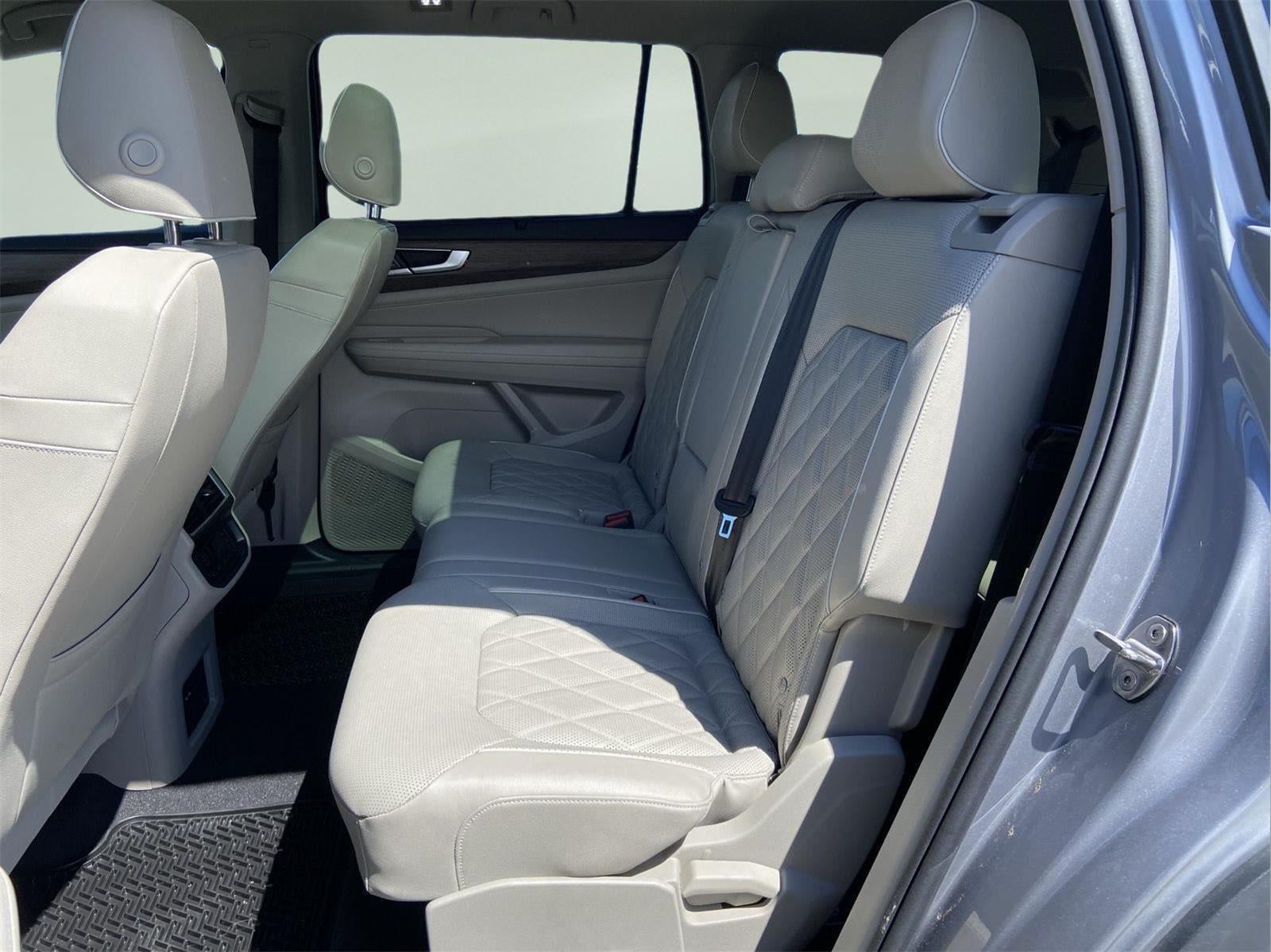 2025 Volkswagen Atlas 2.0T SEL Premium R-Line