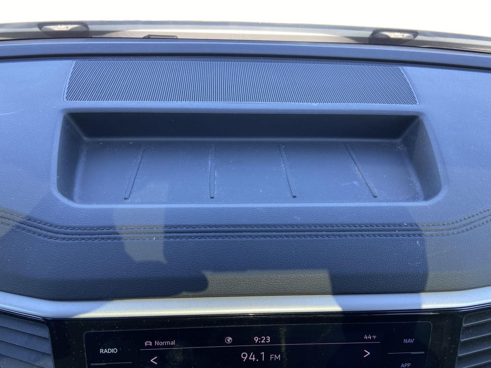 2023 Volkswagen Atlas 3.6L V6 SEL Premium R-Line