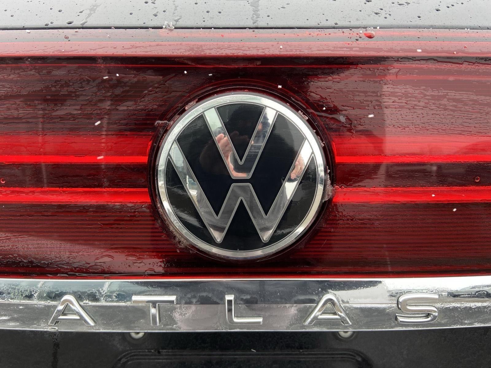 2024 Volkswagen Atlas Cross Sport 2.0T SE w/Technology