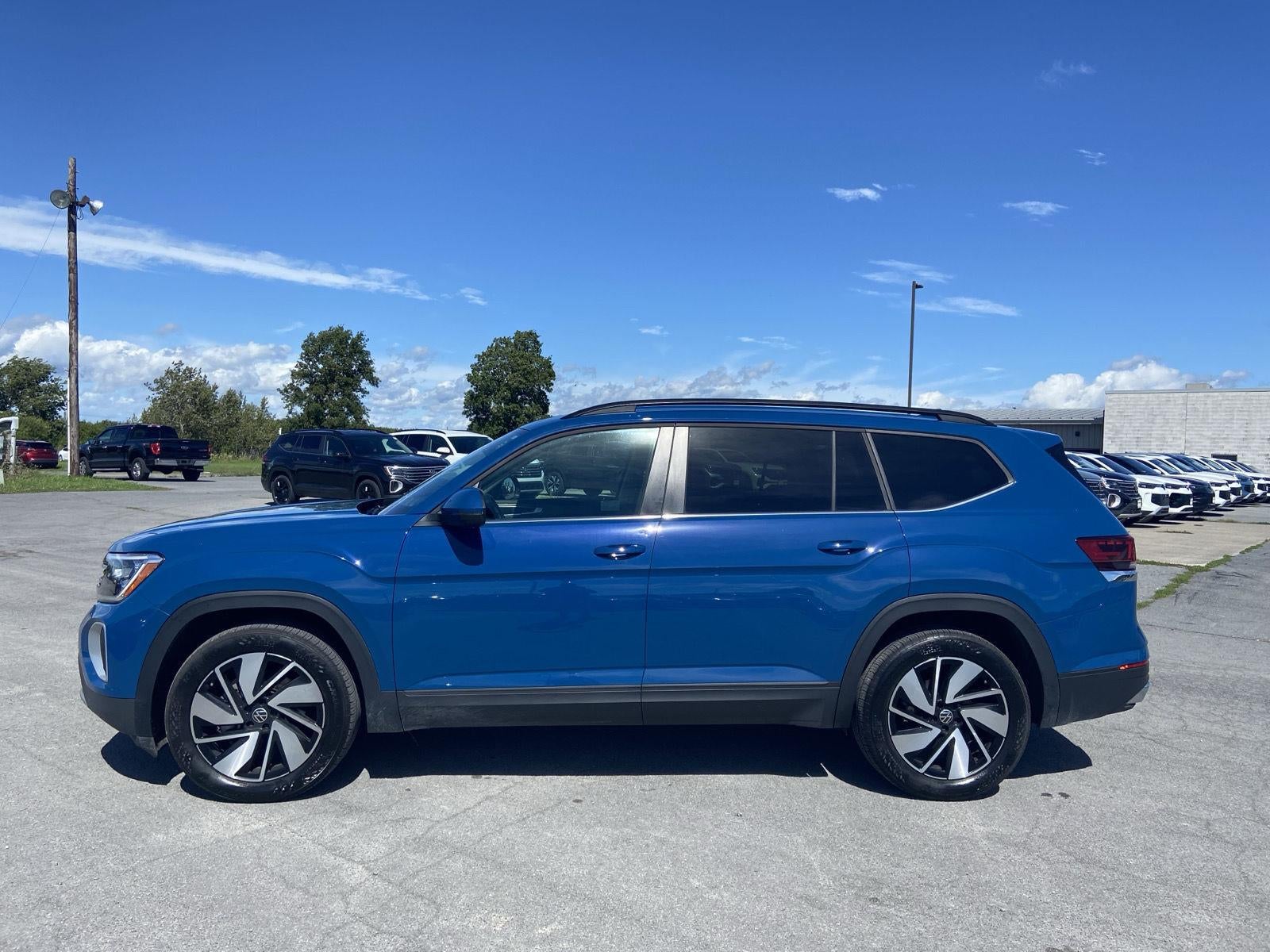 2026 Volkswagen Atlas 2.0T SE w/Technology