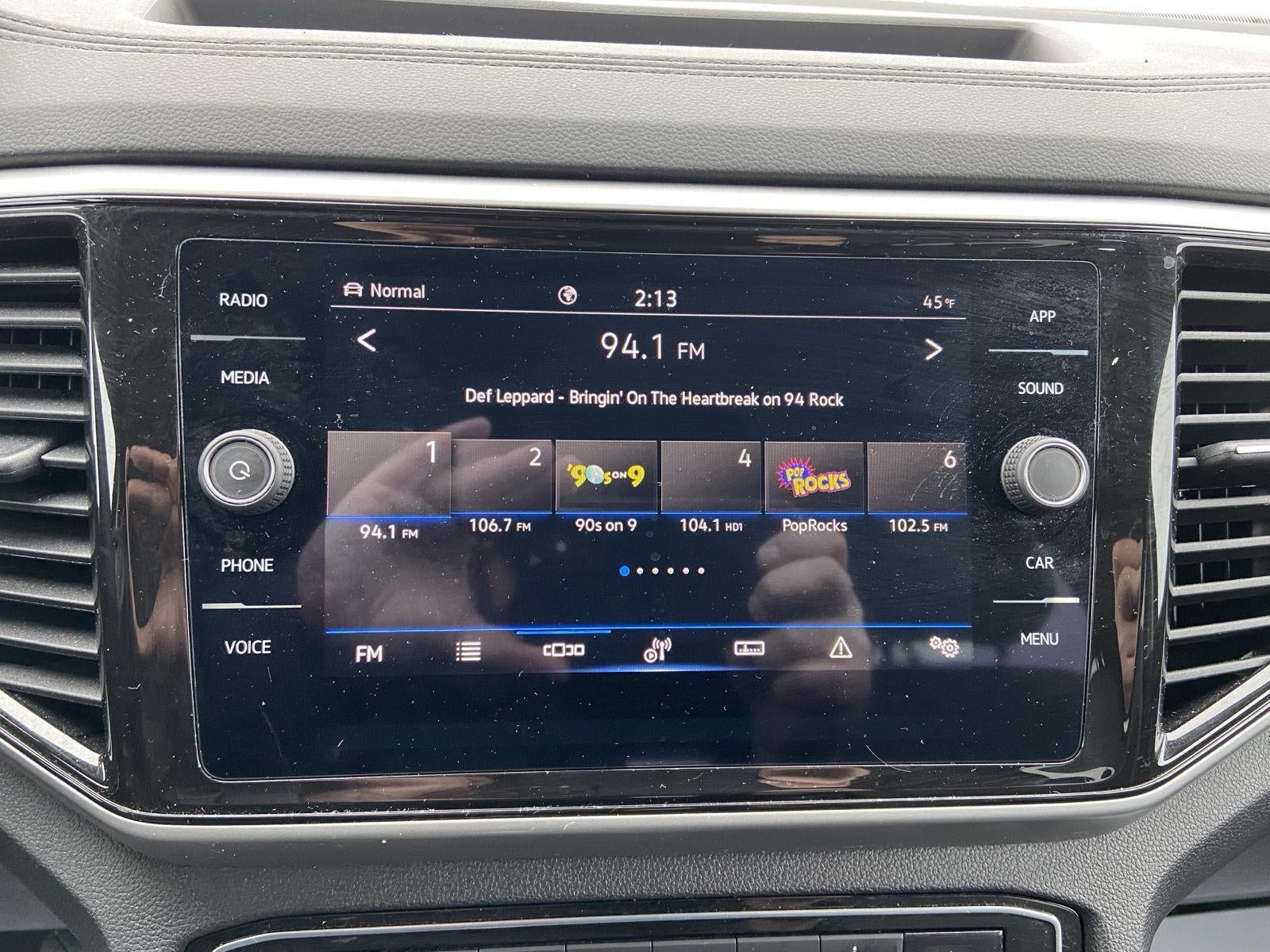 2023 Volkswagen Atlas 3.6L V6 SE w/Technology