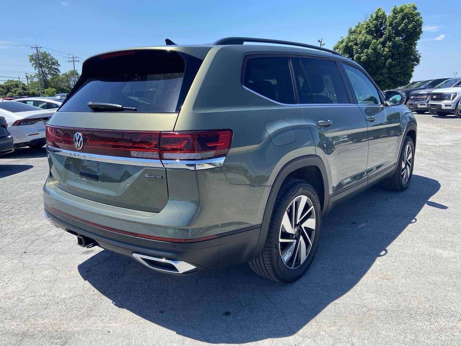 2026 Volkswagen Atlas 2.0T SE w/Technology