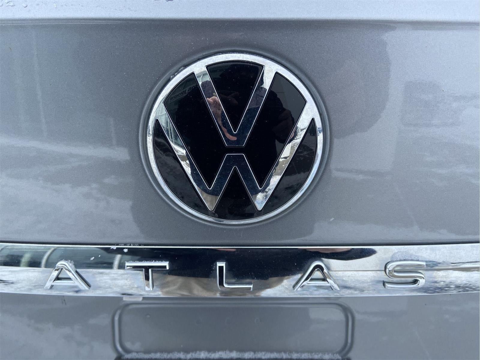2022 Volkswagen Atlas 3.6L V6 SE w/Technology