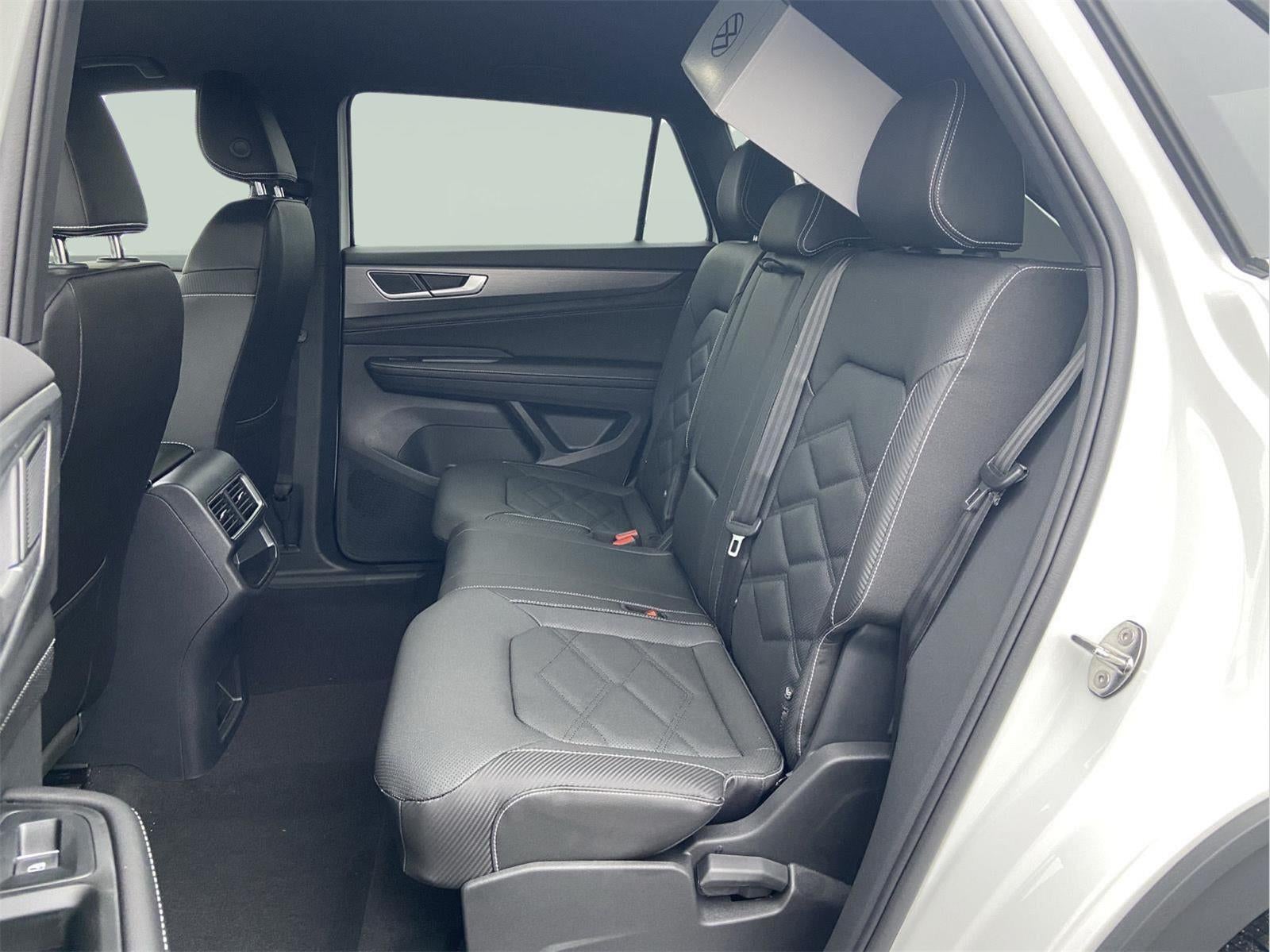 2026 Volkswagen Atlas Cross Sport 2.0T SE