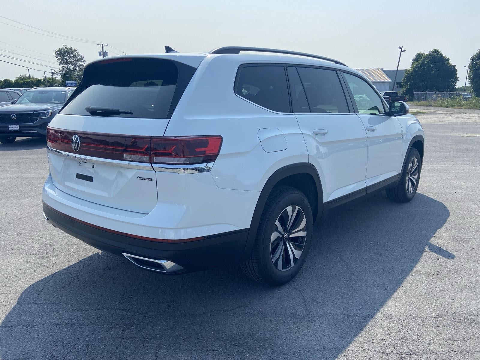 2026 Volkswagen Atlas 2.0T SE