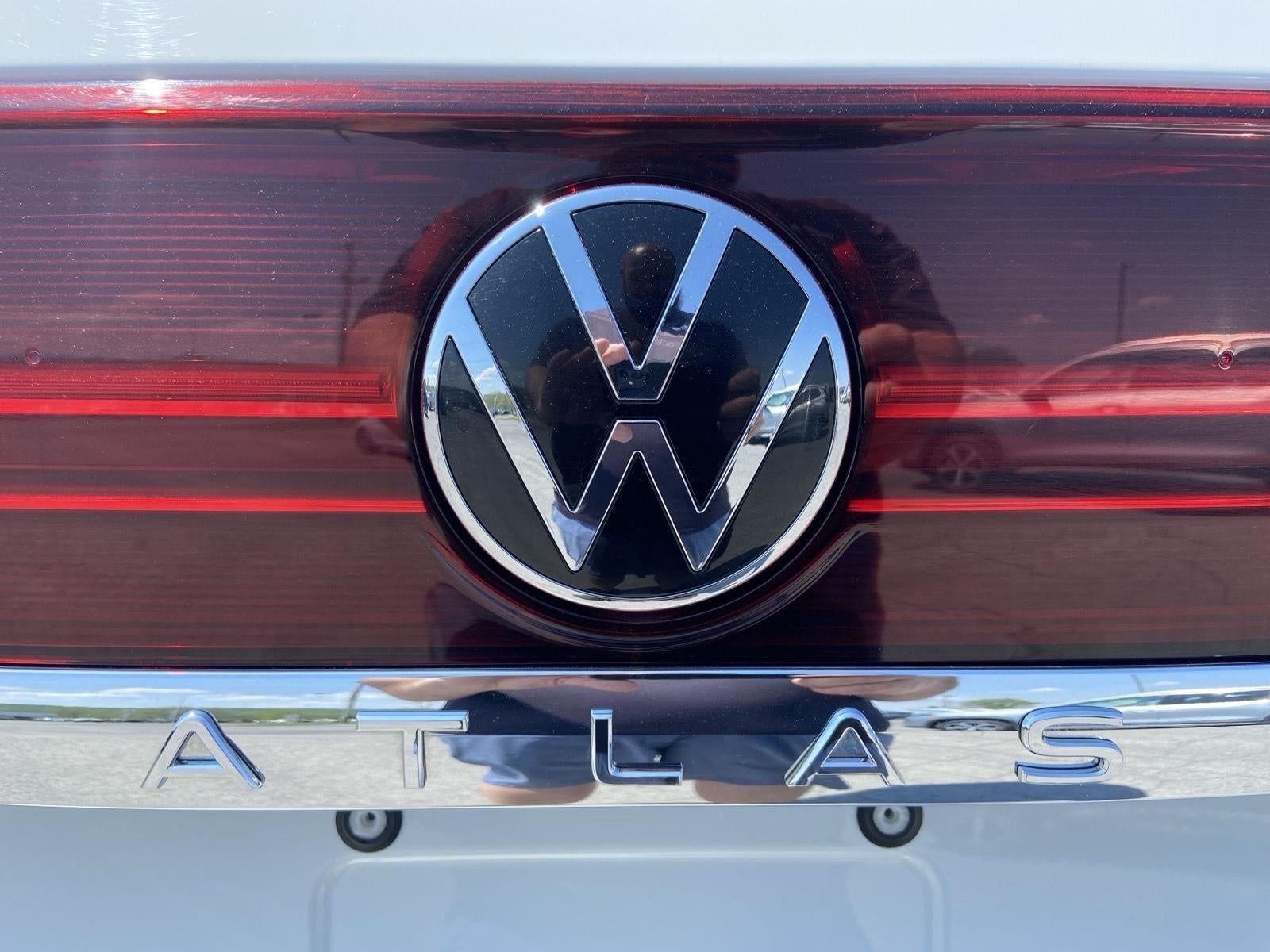 2025 Volkswagen Atlas 2.0T SE