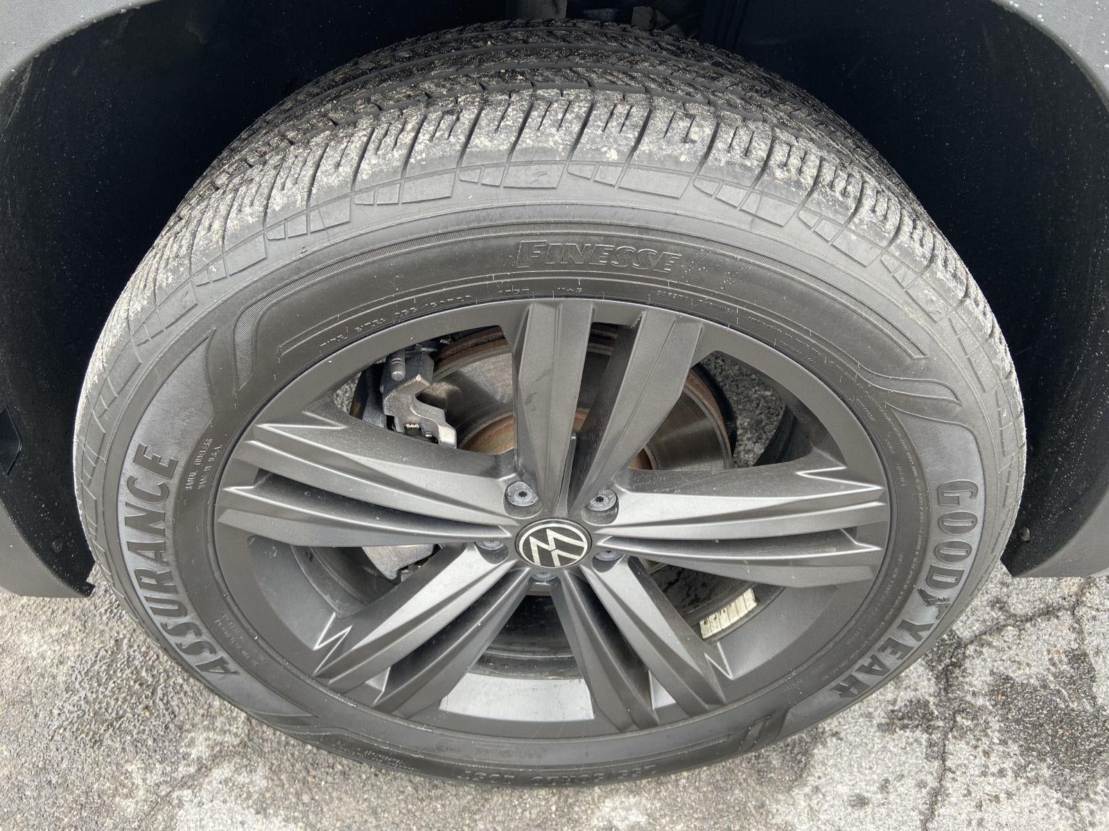 2022 Volkswagen Atlas Cross Sport 3.6L V6 SEL R-Line