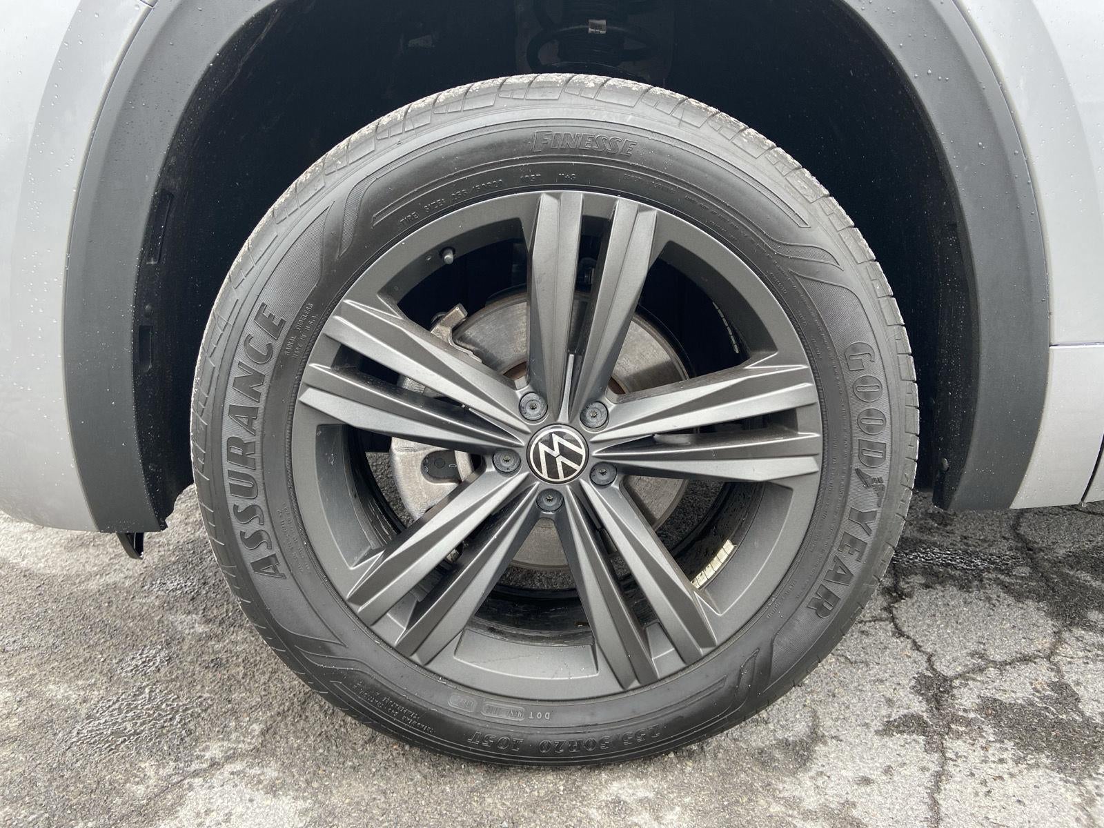 2022 Volkswagen Atlas Cross Sport 3.6L V6 SEL R-Line