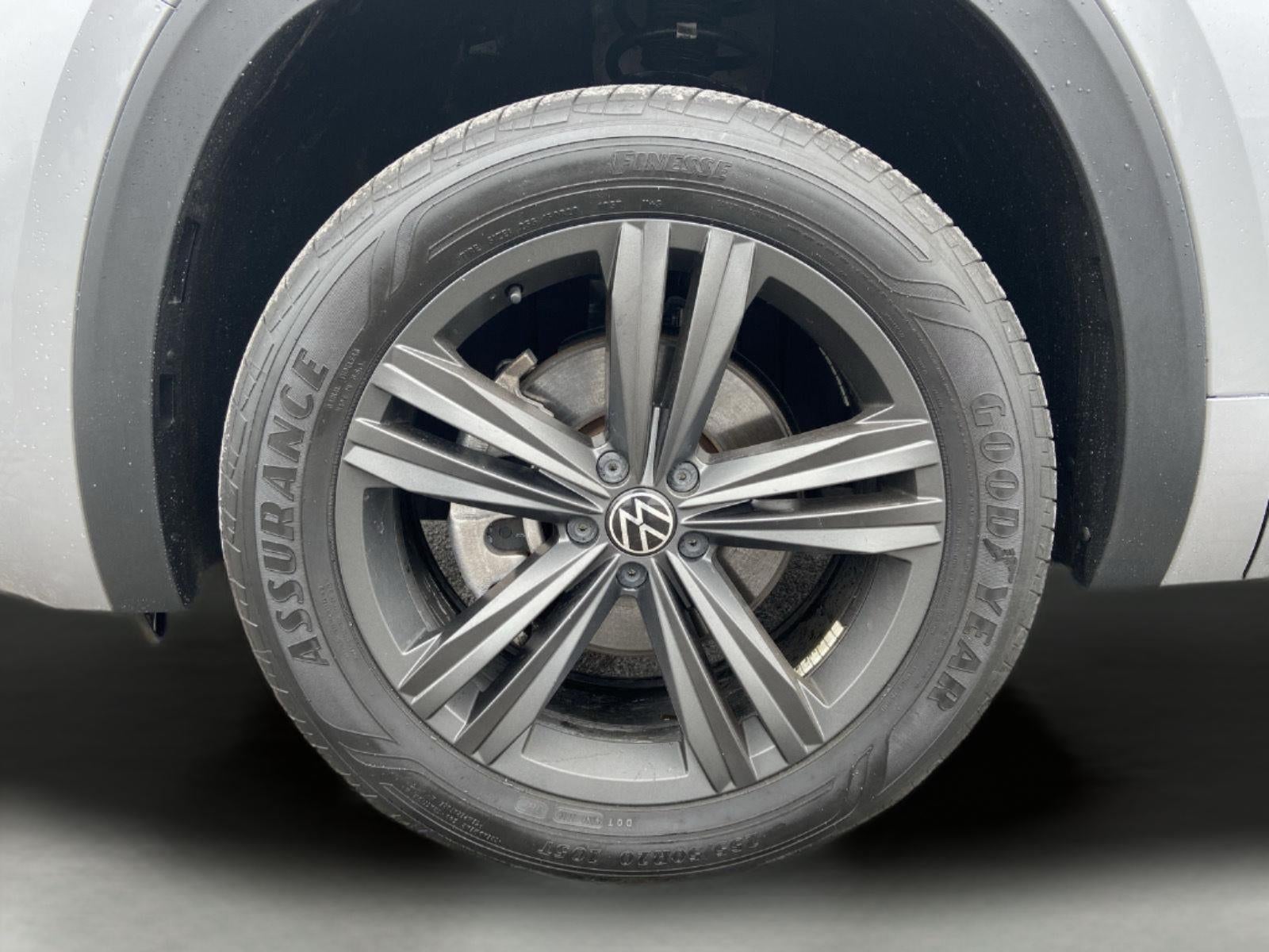 2022 Volkswagen Atlas Cross Sport 3.6L V6 SEL R-Line