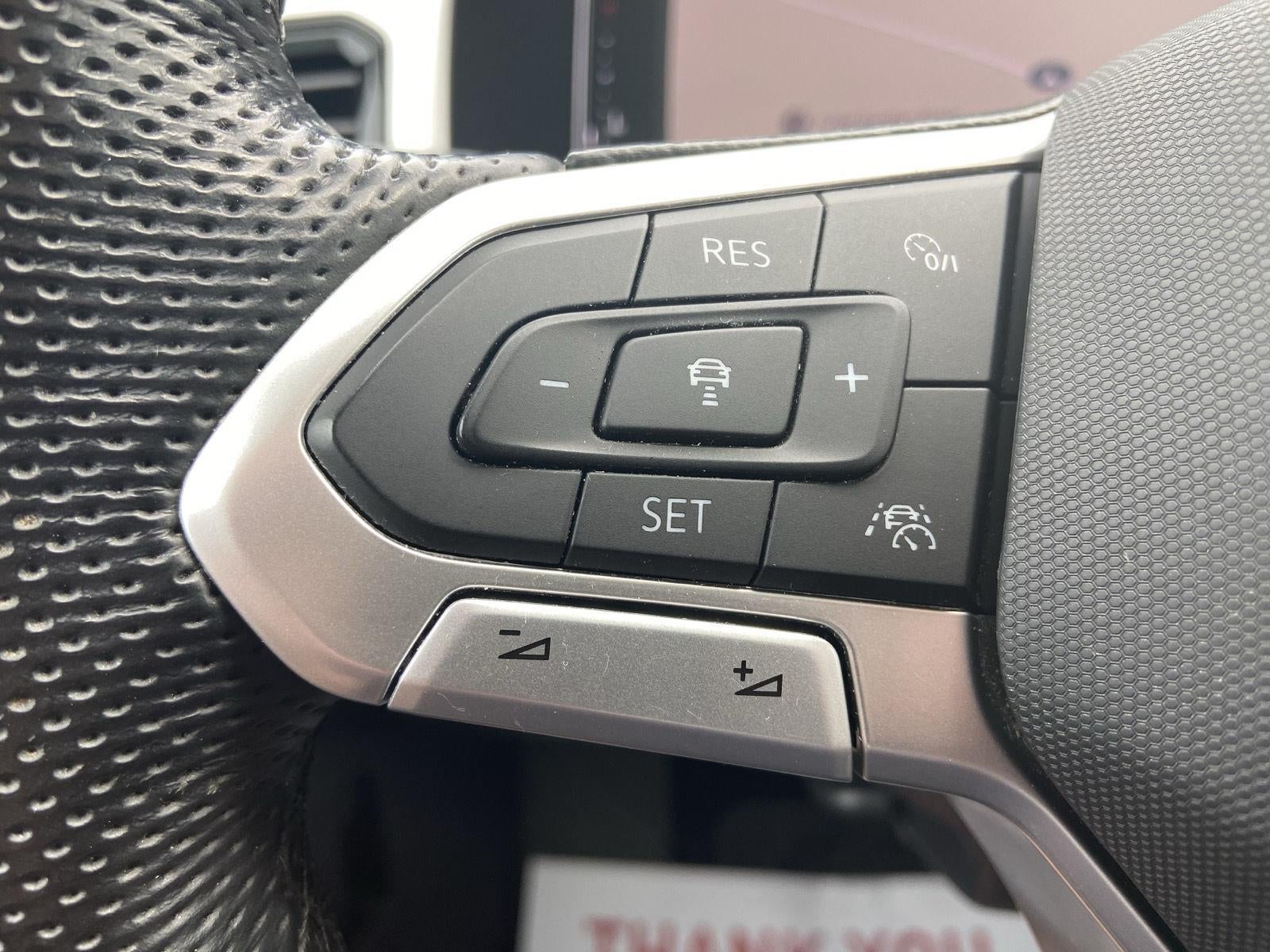 2023 Volkswagen Atlas 3.6L V6 SEL R-Line Black