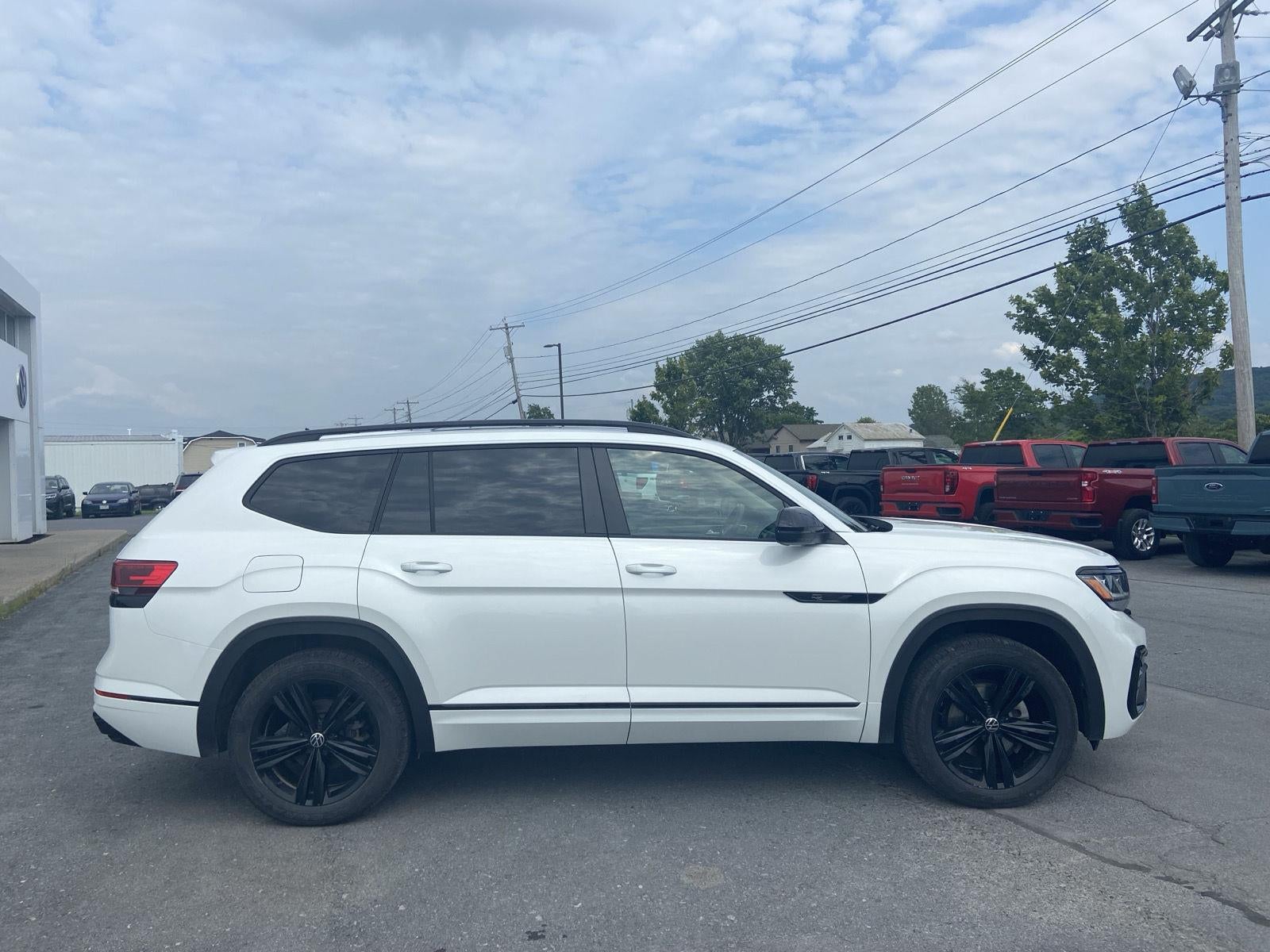 2023 Volkswagen Atlas 3.6L V6 SEL R-Line Black
