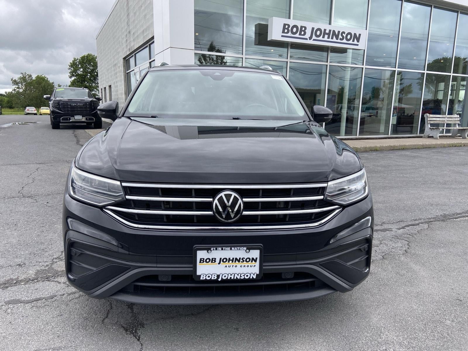 Certified 2022 Volkswagen Tiguan SE with VIN 3VV2B7AX8NM039383 for sale in Watertown, NY