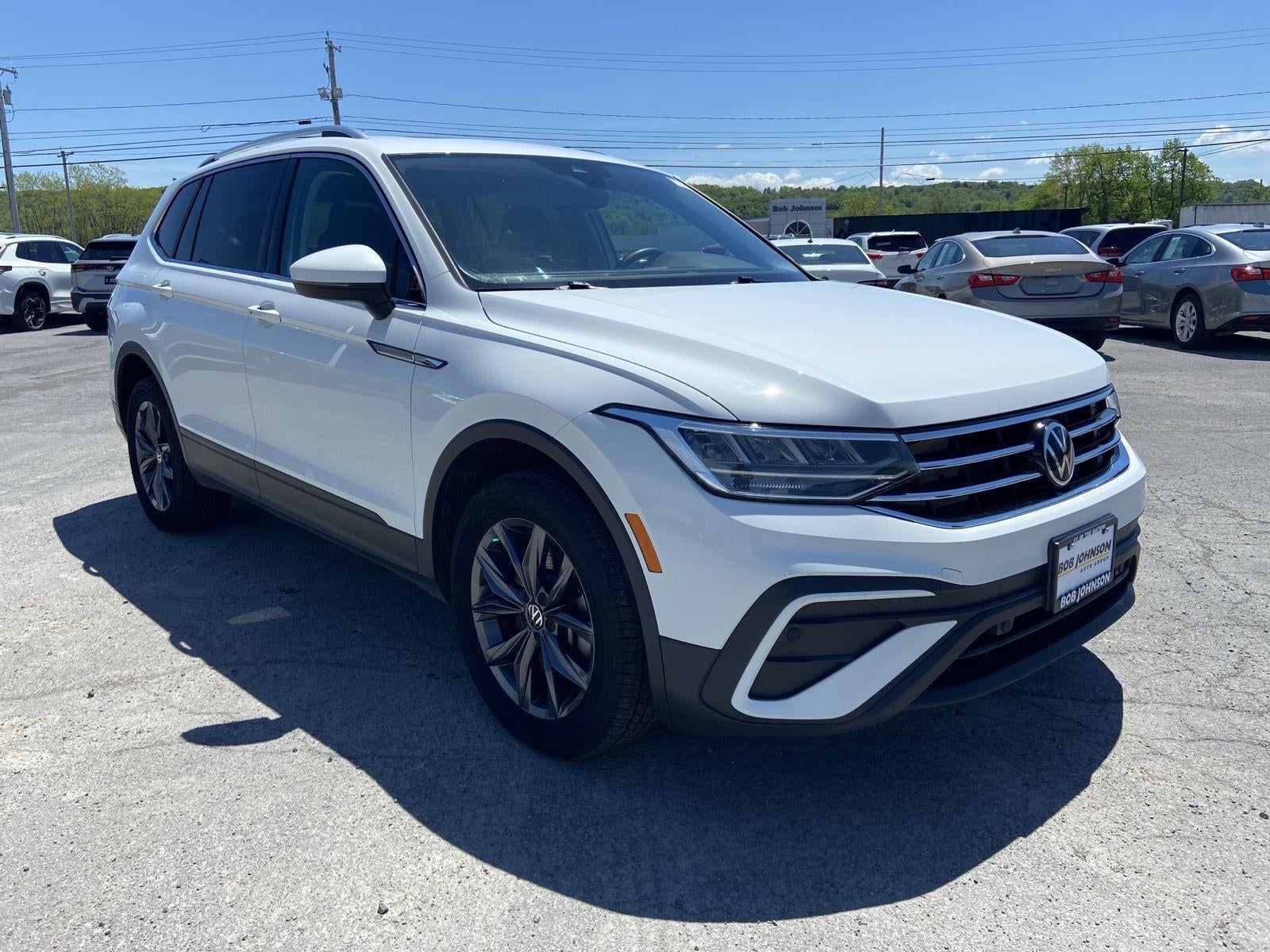 2022 Volkswagen Tiguan 2.0T SE 4Motion's photo