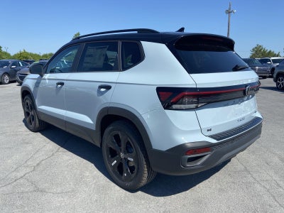 2026 Volkswagen Taos SE Black