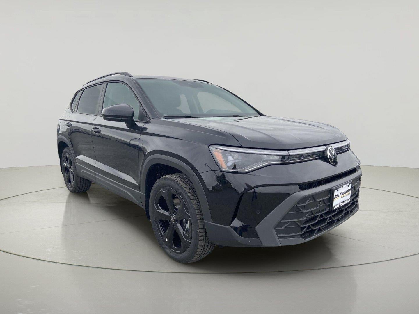 2027 Volkswagen Taos SE Black