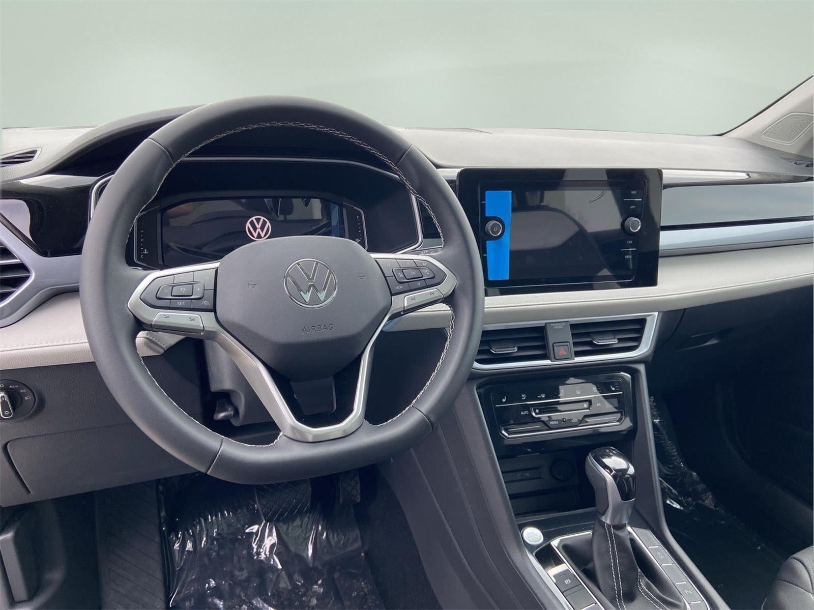 2026 Volkswagen Taos 1.5T SEL