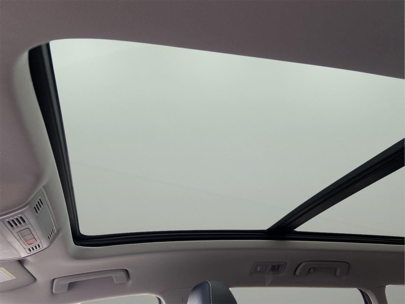 2026 Volkswagen Taos SEL 4MOTION