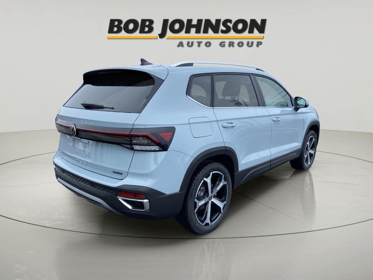 2026 Volkswagen Taos SEL 4MOTION