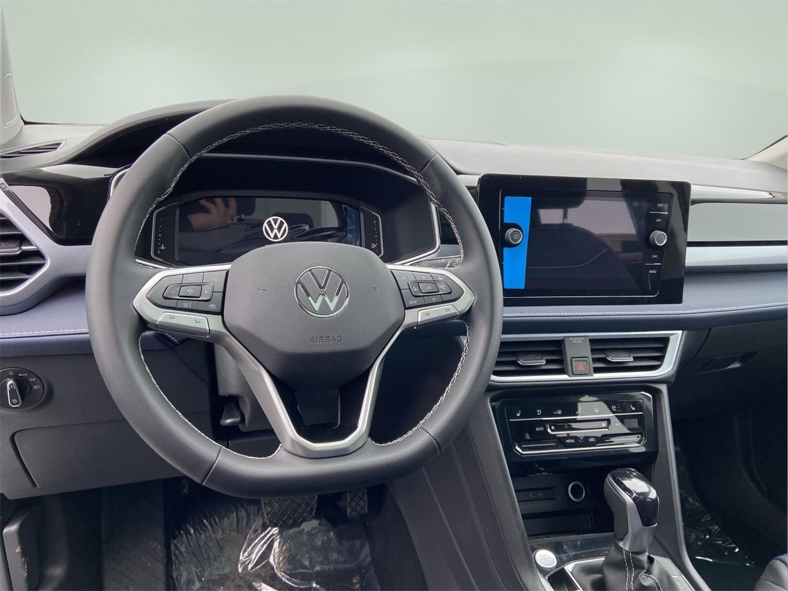 2026 Volkswagen Taos SEL 4MOTION