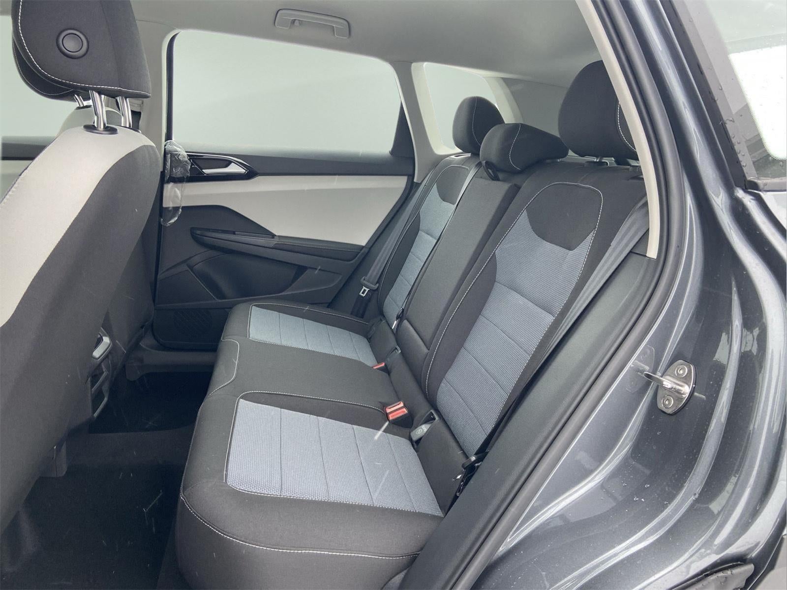 2026 Volkswagen Taos S 4MOTION