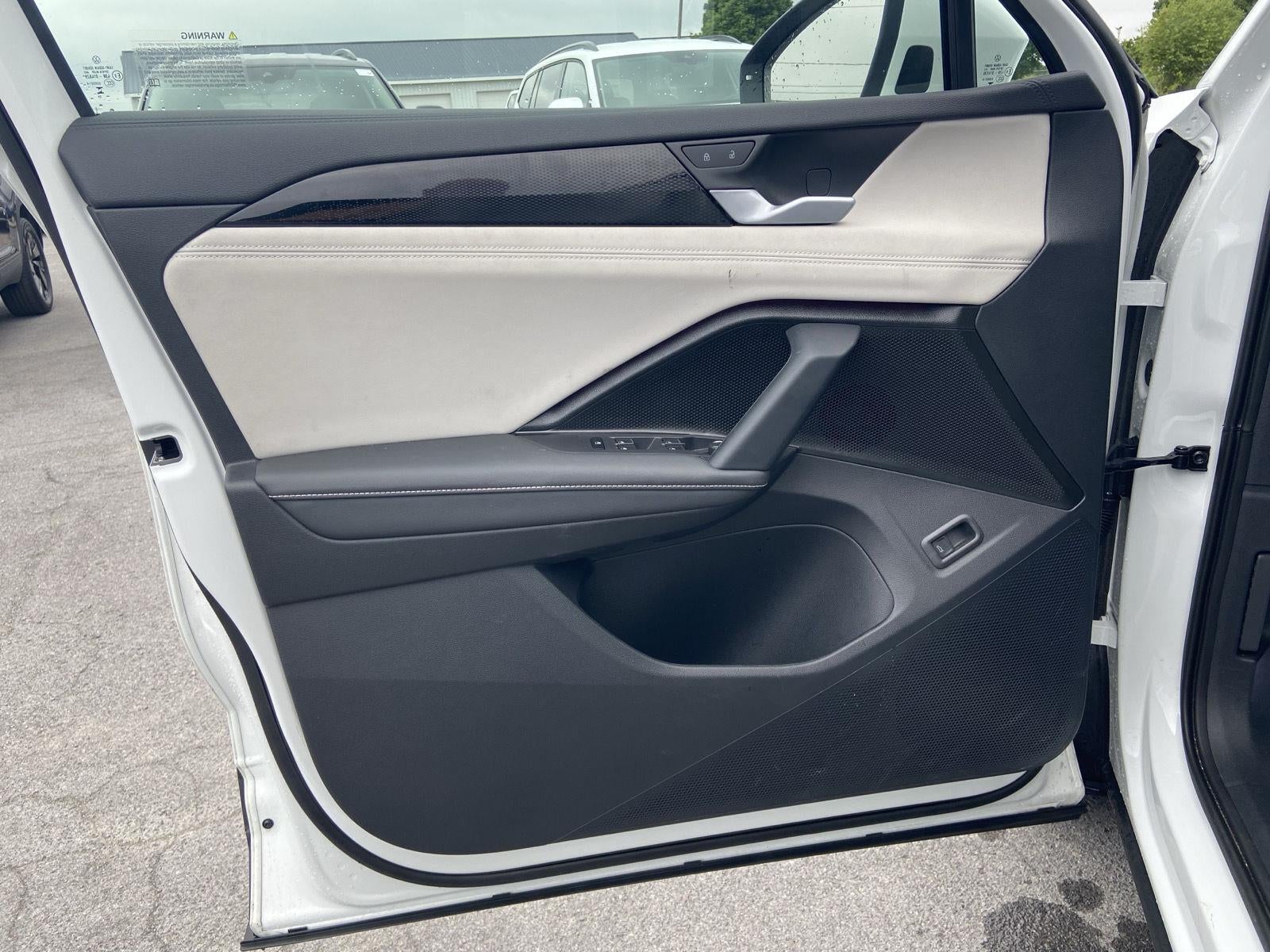2025 Volkswagen Tiguan SE