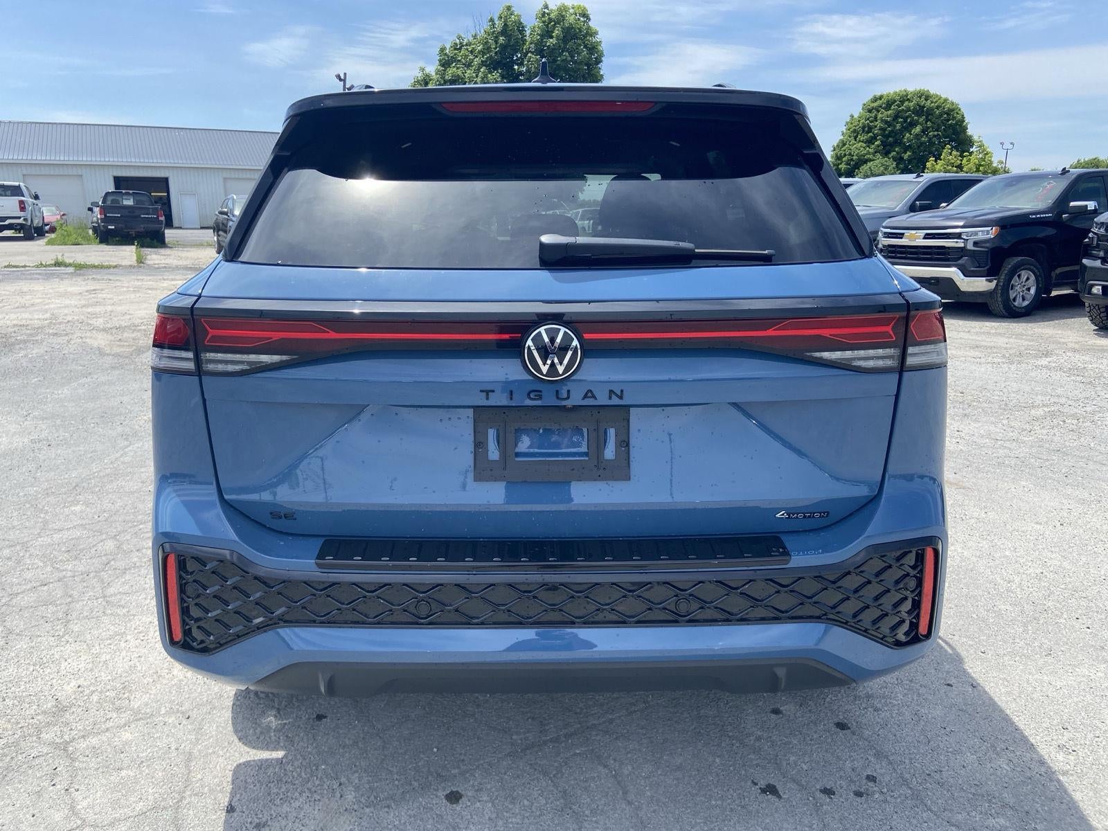 2026 Volkswagen Tiguan SE R-Line Black