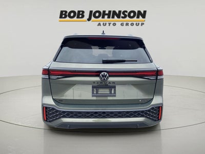 2026 Volkswagen Tiguan SE R-Line Black